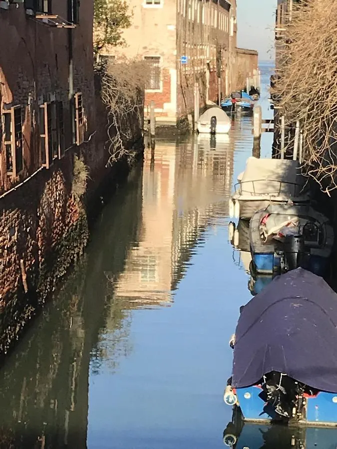 Cosy Apartment In The Heart Of Venice With City View 50 M² Italy